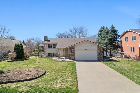 5903 David Ct, Shoreview, MN 55126