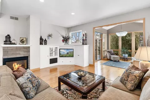 17394 Ada Ct, Eden Prairie, MN 55347