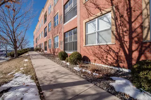1941 Ford Pkwy #107, Saint Paul, MN 55116