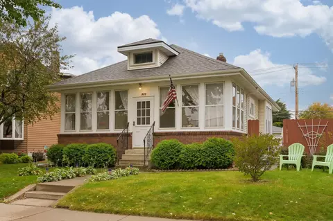 925 Otto Ave, Saint Paul, MN 55102