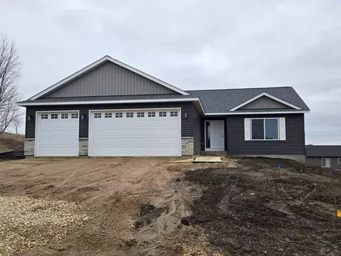 705 Council Ct, Ellendale, MN 56026
