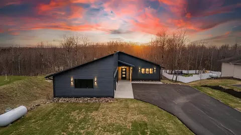 4929 Wild Rose Trl, Hermantown, MN 55811