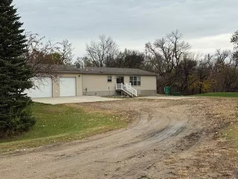 17760 78th St SE, Wahpeton, ND 58075