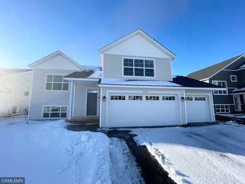 19918 English Ave N, Forest Lake, MN 55025