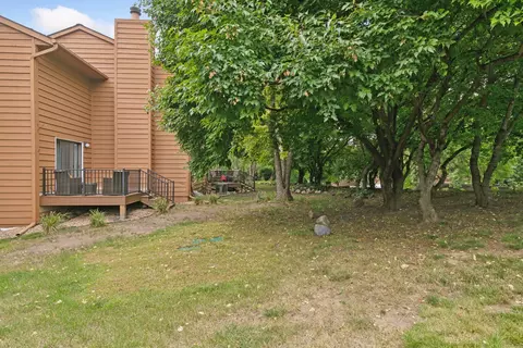 Exterior - 1603 Raindrop Dr, Eagan, MN 55121 photo 2 of 8