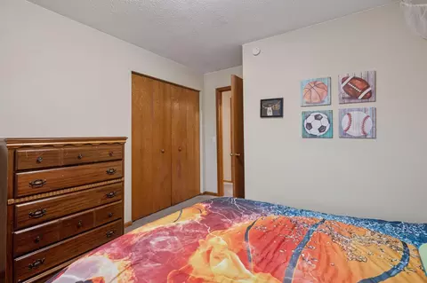 Bedroom - 1603 Raindrop Dr, Eagan, MN 55121 photo 5 of 7
