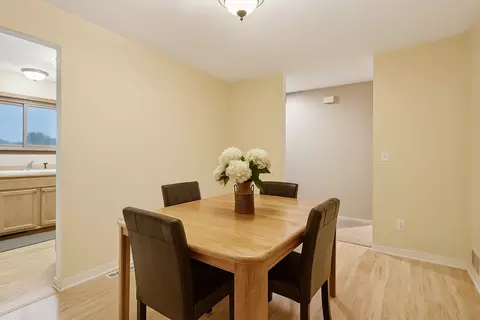 Dining - 1603 Raindrop Dr, Eagan, MN 55121 photo 2 of 2