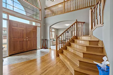 805 Heywood Rd, Northfield, MN 55057