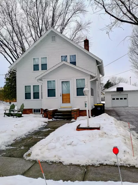 30610 Maple St, Lindstrom, MN 55045