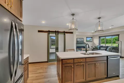 Kitchen - 5815 Rivers Edge Dr, Saint Cloud, MN 56303 photo 4 of 5