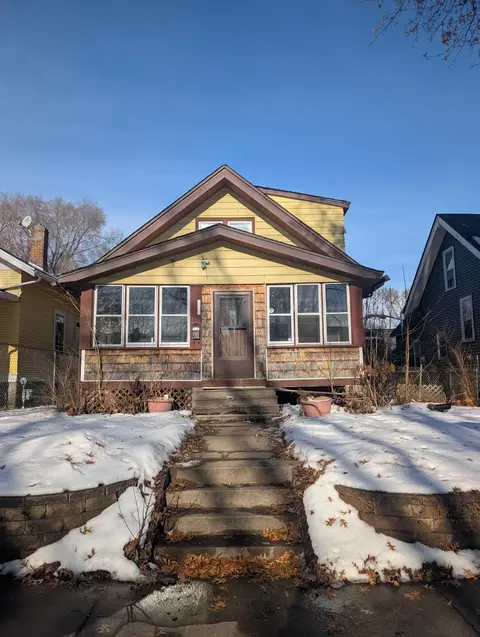 1135 Geranium Ave E, Saint Paul, MN 55106