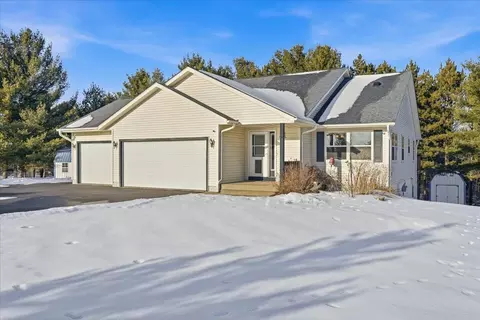 1320 216th Ave, New Richmond, WI 54017