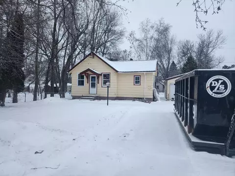 1612 Fairview Ave, Cloquet, MN 55720