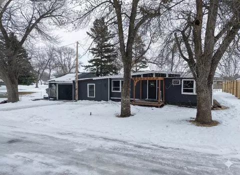 332 3rd St, Campbell, MN 56522