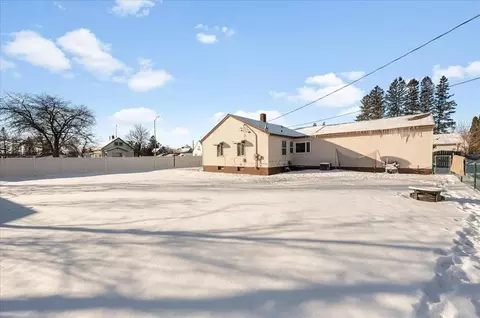 Exterior - 5219 E 2nd St, Superior, WI 54880 photo 4 of 5