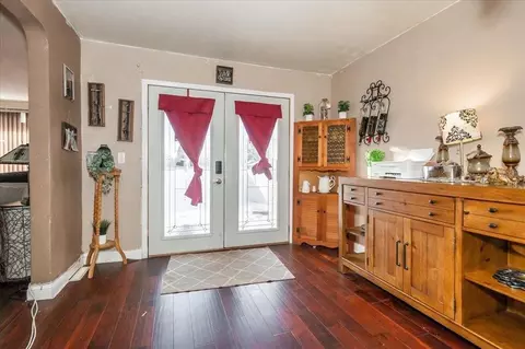 Entry Way - 5219 E 2nd St, Superior, WI 54880 photo 2 of 4
