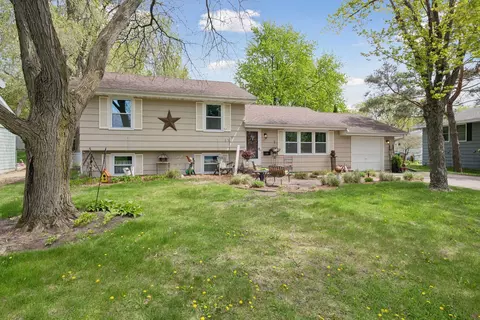 8717 Oxborough Ave S, Bloomington, MN 55437