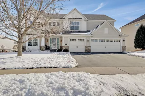 2105 Pembina Ln, Shakopee, MN 55379