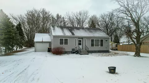 304 Secor St N, Bricelyn, MN 56014