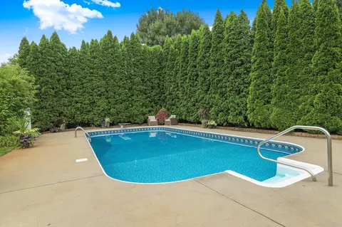 Exterior - 2607 Regal Rd, Saint Cloud, MN 56301 photo 20 of 25
