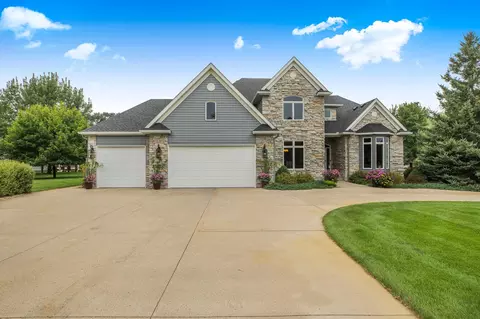 Exterior - 2607 Regal Rd, Saint Cloud, MN 56301 photo 14 of 25