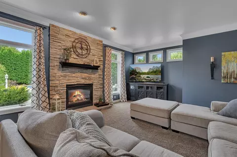 Living - 2607 Regal Rd, Saint Cloud, MN 56301 photo 4 of 7