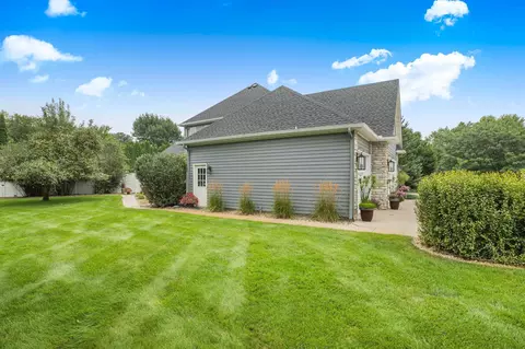 Exterior - 2607 Regal Rd, Saint Cloud, MN 56301 photo 4 of 25