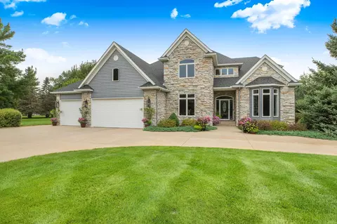 Exterior - 2607 Regal Rd, Saint Cloud, MN 56301 photo 13 of 25