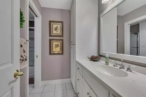 Bath - 2607 Regal Rd, Saint Cloud, MN 56301 photo 6 of 8