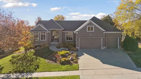 Exterior - 1207 Adrian Dr, Chaska, MN 55318 photo 14 of 50