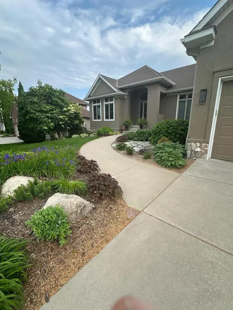Exterior - 1207 Adrian Dr, Chaska, MN 55318 photo 37 of 50
