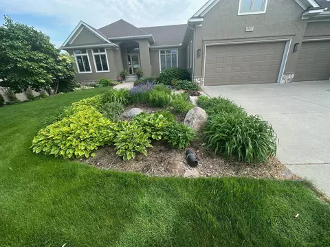 Exterior - 1207 Adrian Dr, Chaska, MN 55318 photo 39 of 50