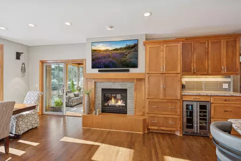 Kitchen - 1207 Adrian Dr, Chaska, MN 55318 photo 5 of 5