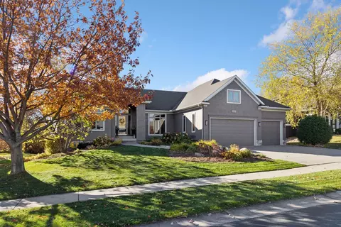Exterior - 1207 Adrian Dr, Chaska, MN 55318 photo 19 of 50