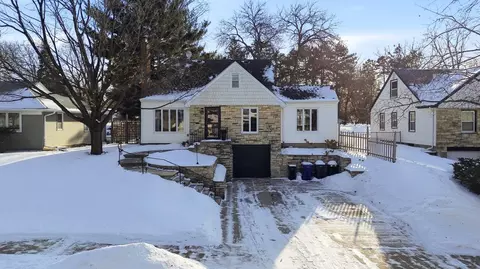 1866 Yorkshire Ave, Saint Paul, MN 55116