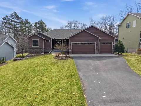 1978 Thom Dr, Arden Hills, MN 55112
