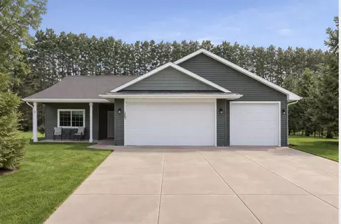 1400 Carriage Hill Dr, Hinckley, MN 55037