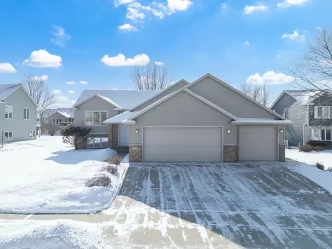 3782 David Ln SW, Rochester, MN 55902