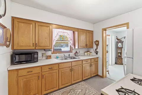 Kitchen - 809 3rd St SW, Waseca, MN 56093 photo 2 of 4