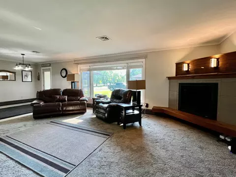 Living - 424 S Gaulke St, Appleton, MN 56208 photo 1 of 5