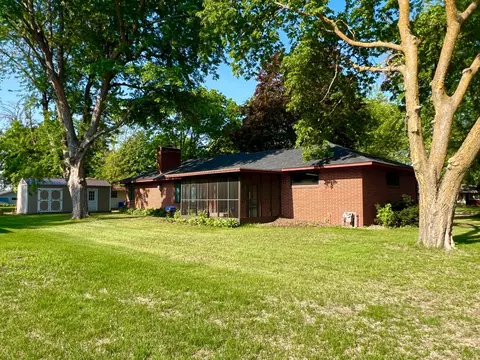 Exterior - 424 S Gaulke St, Appleton, MN 56208 photo 3 of 6