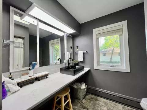 Bath - 424 S Gaulke St, Appleton, MN 56208 photo 1 of 4