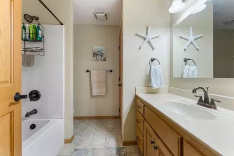 Bath - 509 9th St SW, Braham, MN 55006 photo 4 of 4