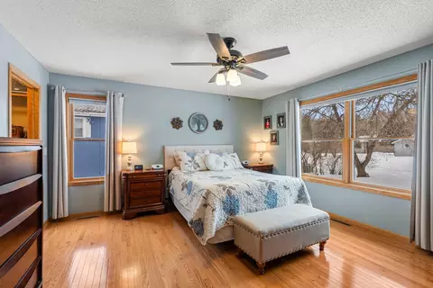 Bedroom - 509 9th St SW, Braham, MN 55006 photo 1 of 6