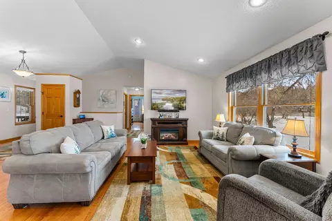 Living - 509 9th St SW, Braham, MN 55006 photo 2 of 3