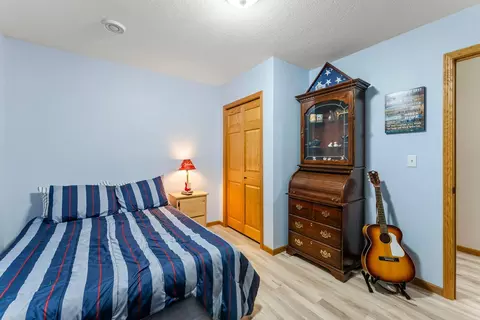 Bedroom - 509 9th St SW, Braham, MN 55006 photo 6 of 6