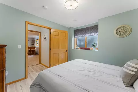 Bedroom - 509 9th St SW, Braham, MN 55006 photo 4 of 6