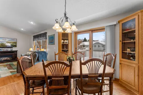 Dining - 509 9th St SW, Braham, MN 55006 photo 2 of 2