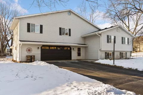 3475 Chandler Rd, Shoreview, MN 55126