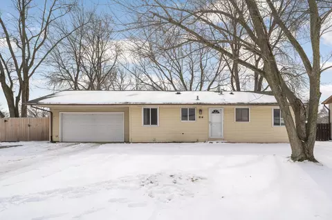 814 Fireside Dr, Apple Valley, MN 55124